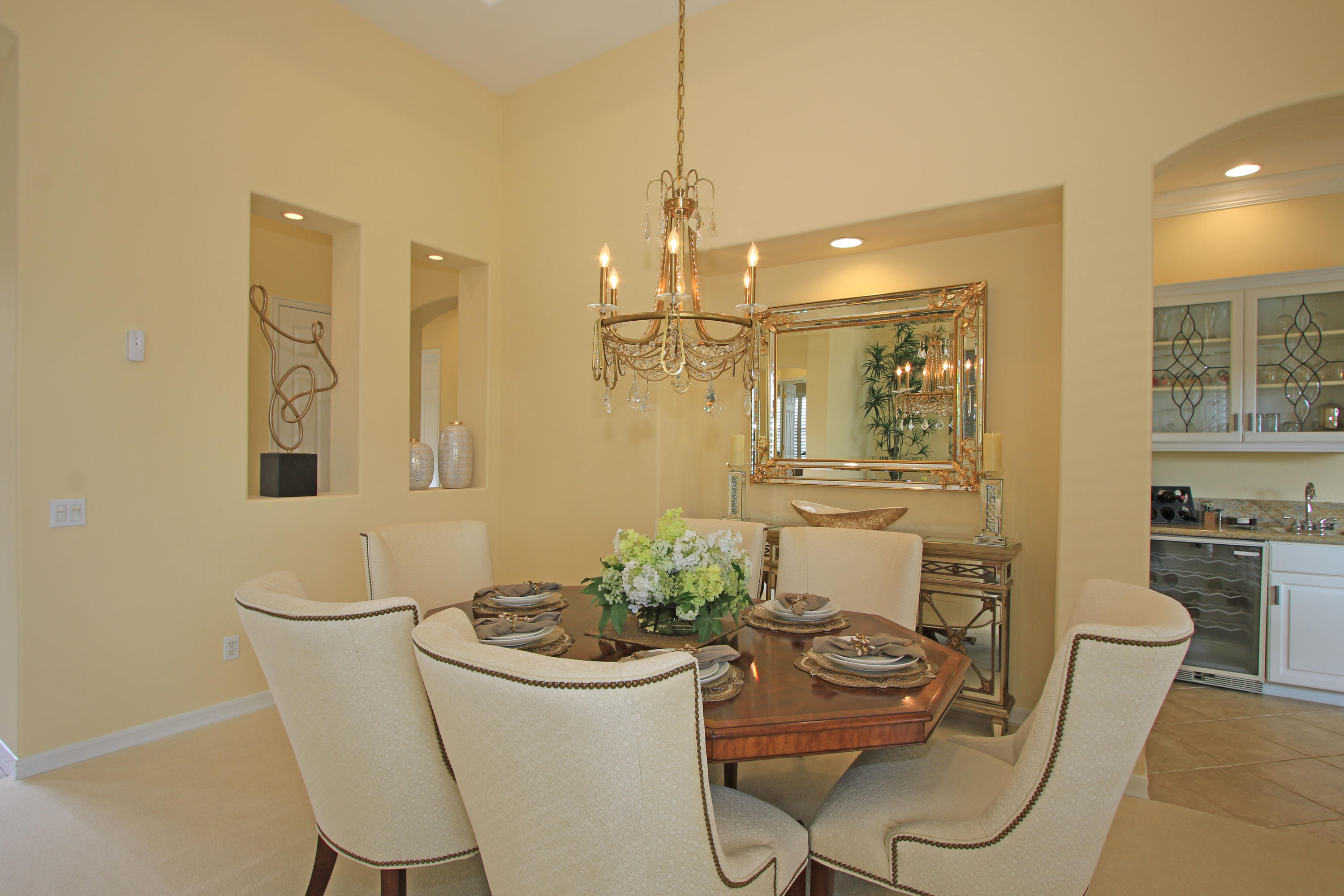 354 Loch Lomond Road Rancho Mirage, CA 92270 - Photo 19 of 26 x (52)