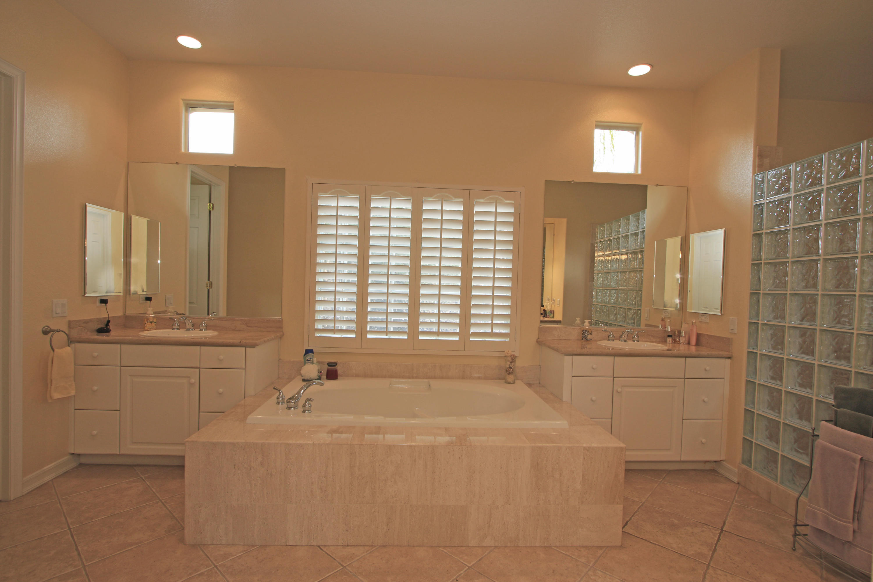 354 Loch Lomond Road Rancho Mirage, CA 92270 - Photo 26 of 26 x (2)