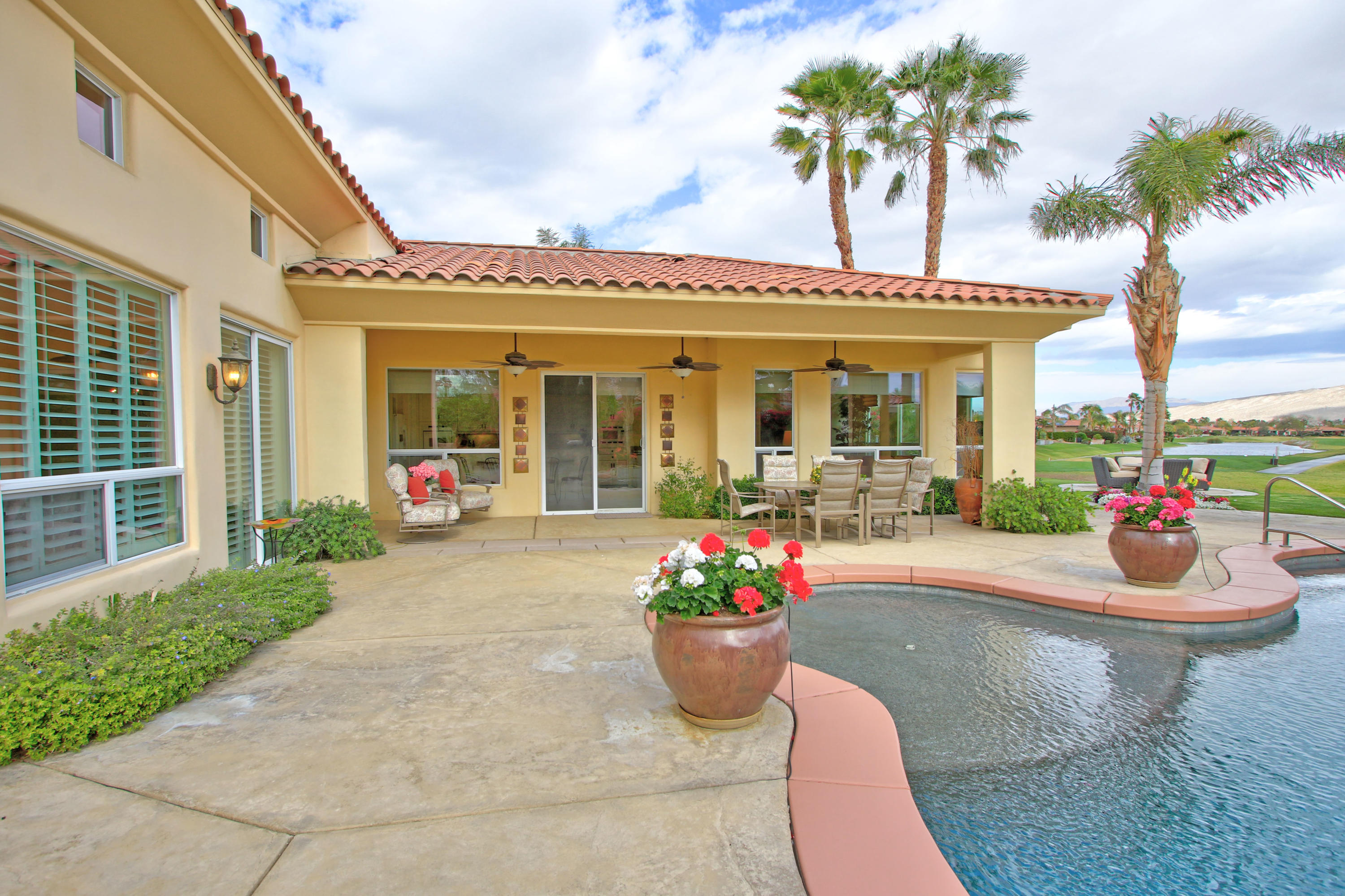 354 Loch Lomond Road Rancho Mirage, CA 92270 - Photo 9 of 26 x (15)
