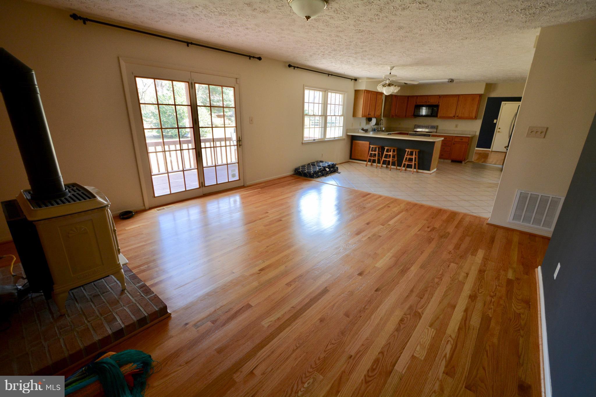 97 Annapolis View Road Stevensville, MD 21666 - Photo 12 of 14 Family Room