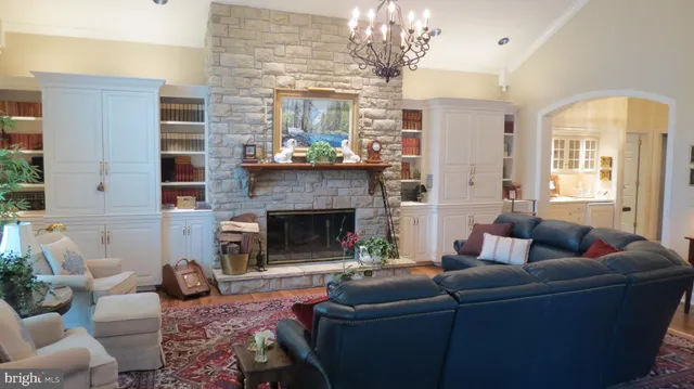 $1,299,900 | 544 Olde Course Road, Hershey, PA 17033