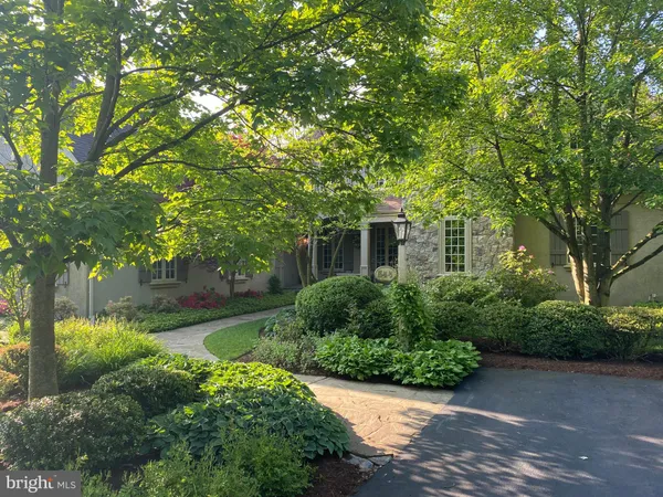 $1,299,900 | 544 Olde Course Road, Hershey, PA 17033