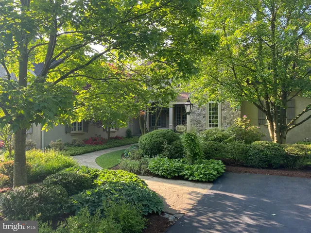 $1,299,900 | 544 Olde Course Road, Hershey, PA 17033