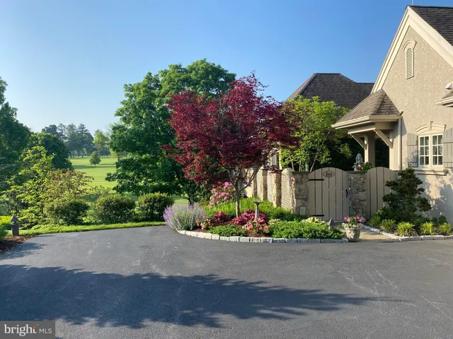 $1,299,900 | 544 Olde Course Road, Hershey, PA 17033