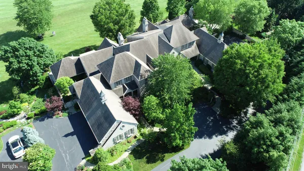 $1,299,900 | 544 Olde Course Road, Hershey, PA 17033