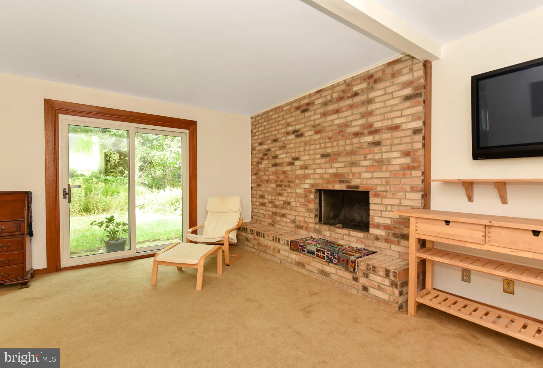 31 North Mill Road Princeton Junction, NJ 08550 - Photo 17 of 35 Family room