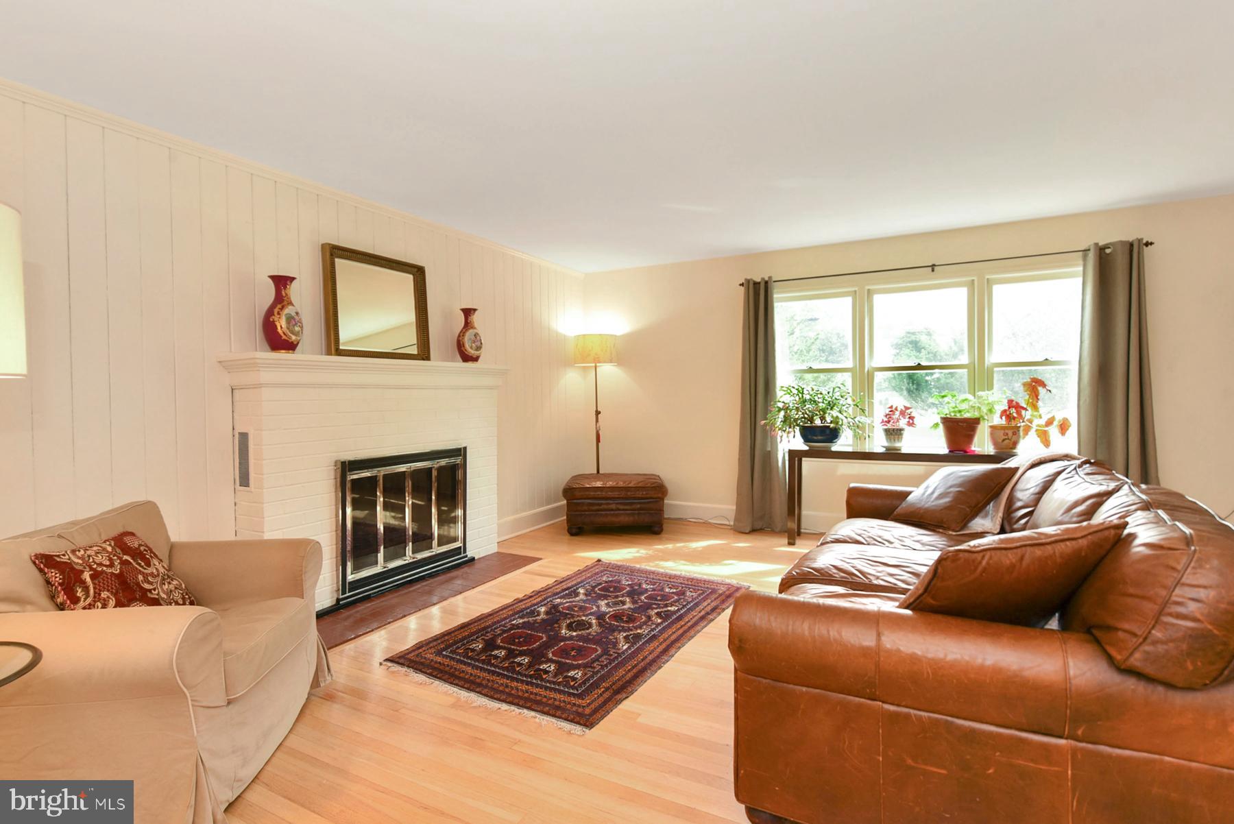 31 North Mill Road Princeton Junction, NJ 08550 - Photo 6 of 35 Formal living room