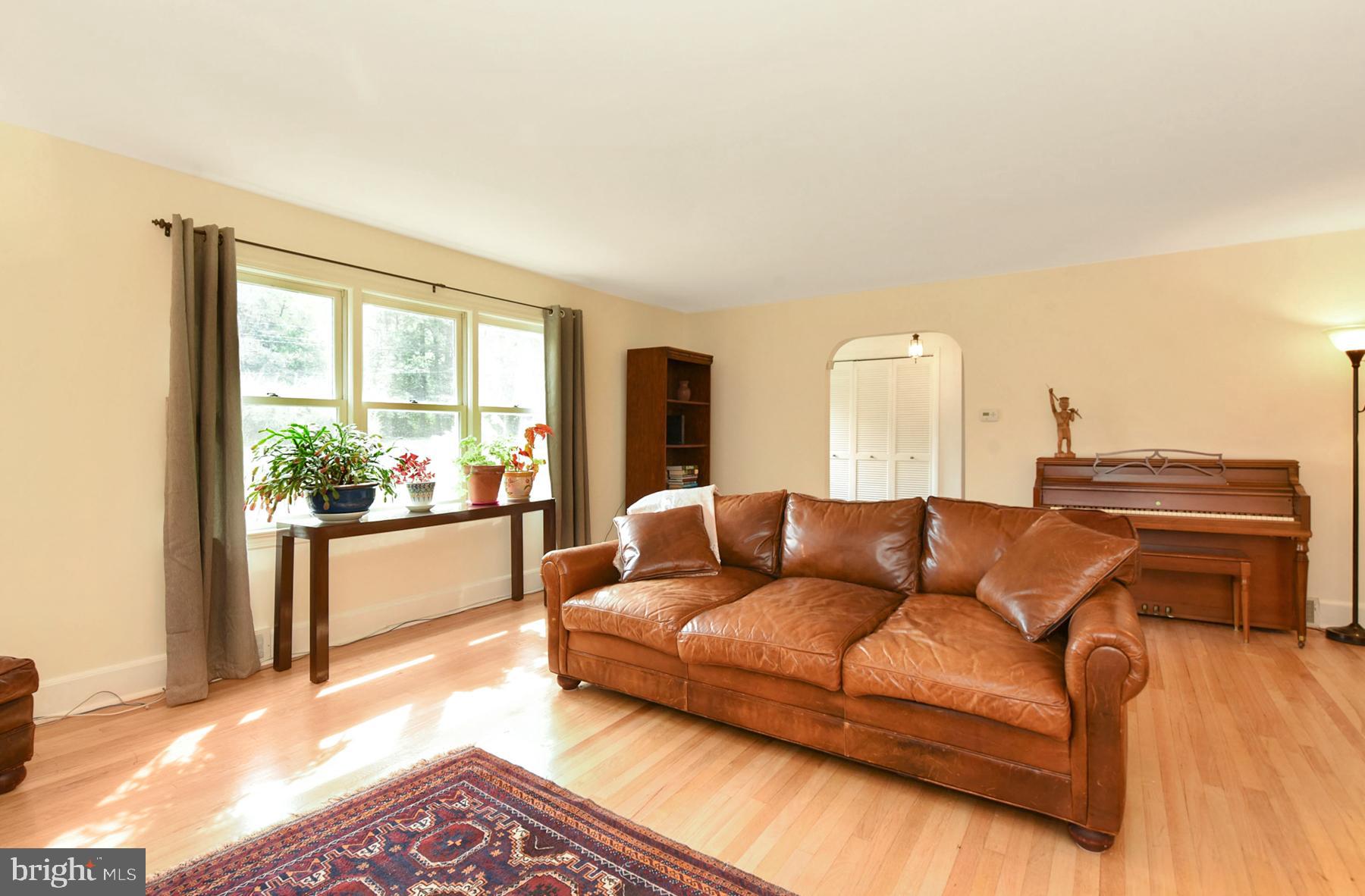 31 North Mill Road Princeton Junction, NJ 08550 - Photo 7 of 35