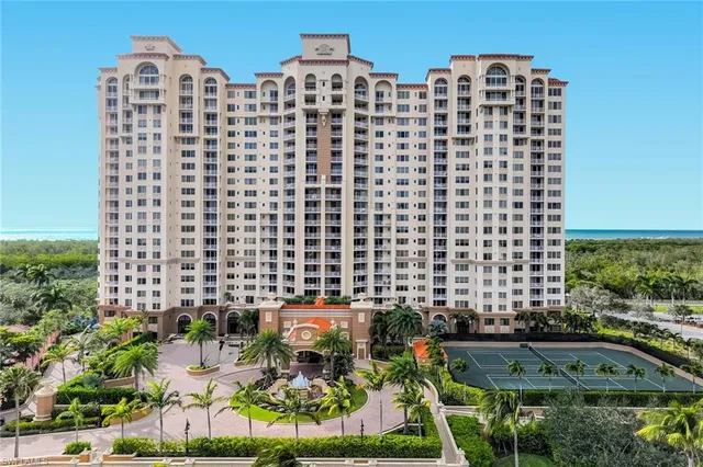 $1,965,000 | 6597 Nicholas Boulevard East, Unit 405, Naples, FL 34108