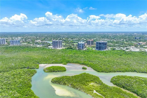 $1,965,000 | 6597 Nicholas Boulevard East, Unit 405, Naples, FL 34108