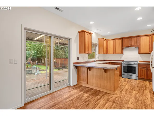 $435,000 | 328 Northwest Sherman Street, Sheridan, OR 97378