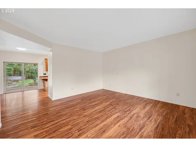 $435,000 | 328 Northwest Sherman Street, Sheridan, OR 97378