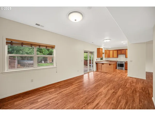 $435,000 | 328 Northwest Sherman Street, Sheridan, OR 97378