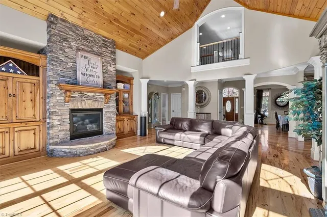 $1,799,000 | 7601 Crossing Ridge Drive, Belews Creek, NC 27009