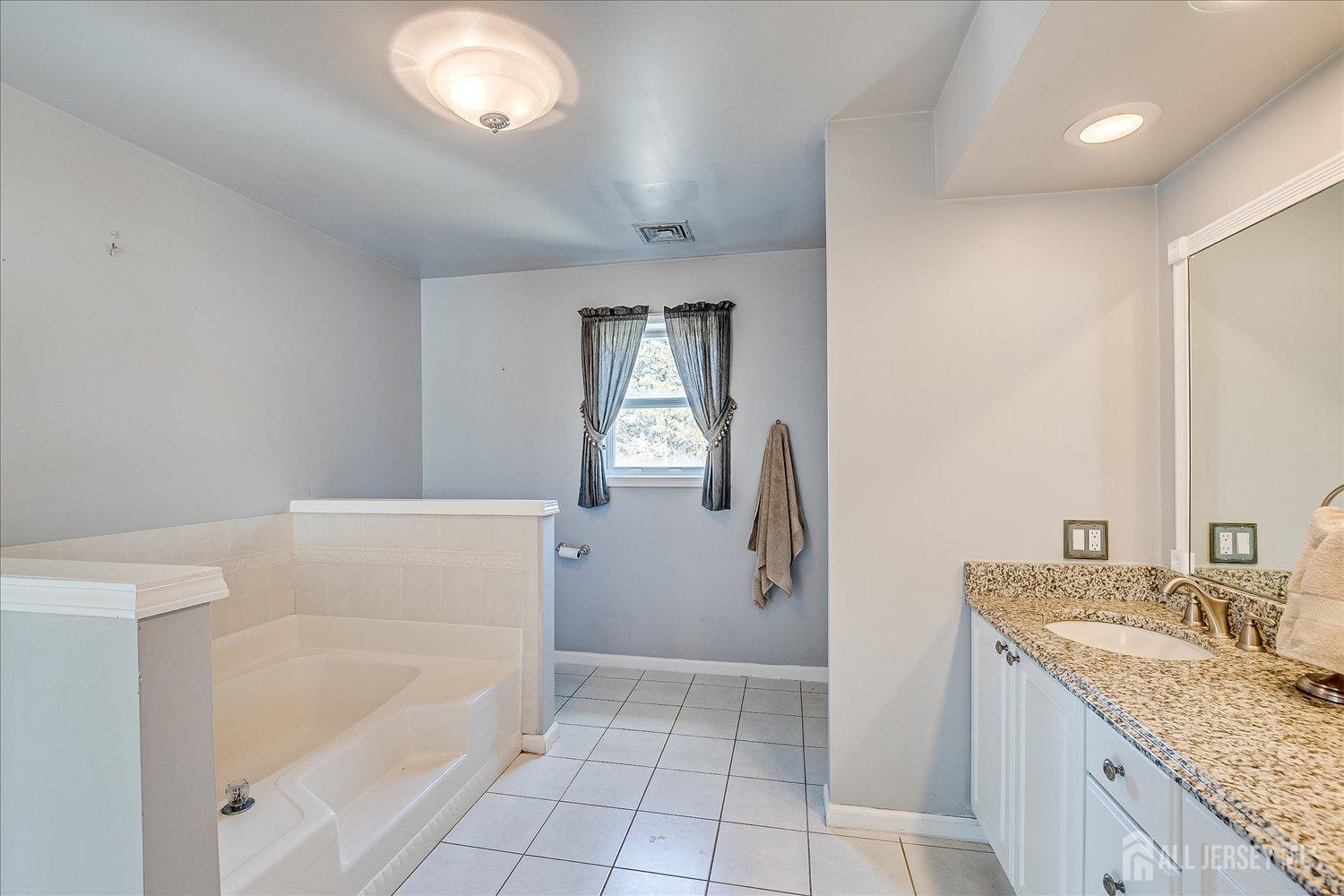 74 Gates Road Somerset, NJ 08873 - Photo 34 of 56