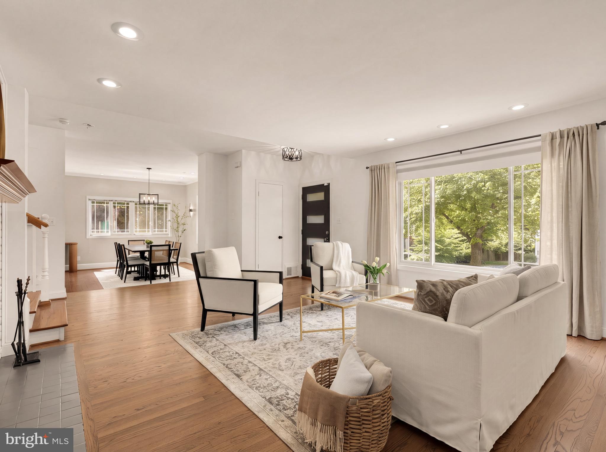 4717 Edgefield Road Bethesda, MD 20814 - Photo 4 of 32
