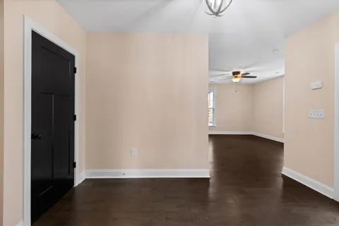 a view of utility room