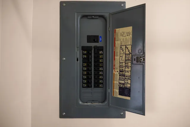 106 East 9th Street, Columbia, TN 38401