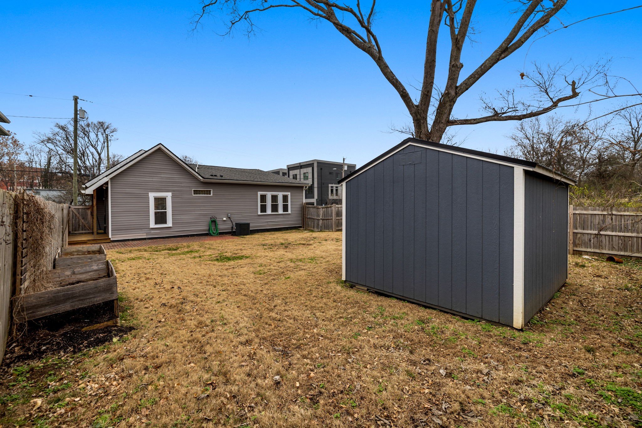 106 East 9th Street Columbia, TN 38401 - Photo 66 of 94 a house view with a outdoor space