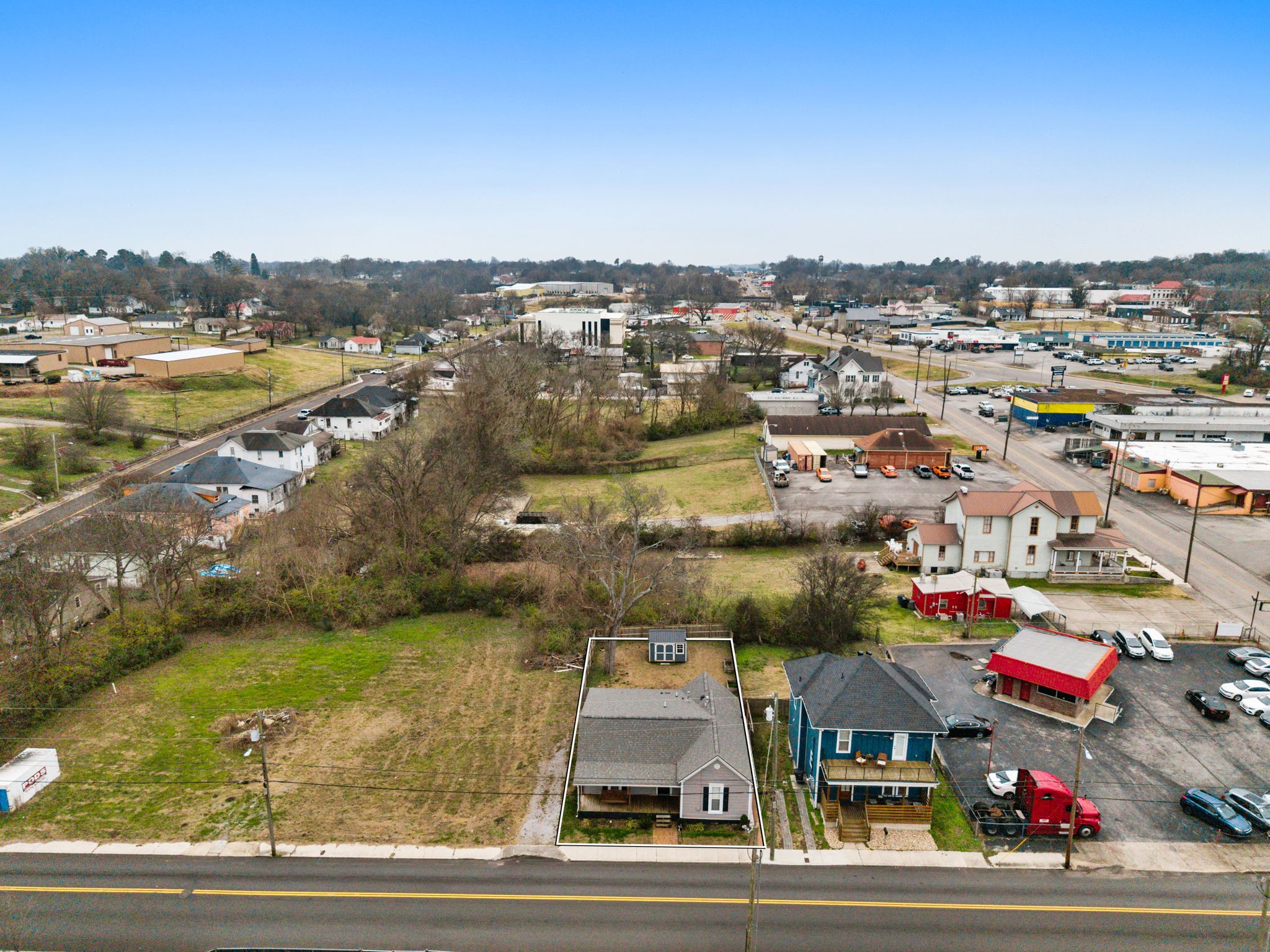 106 East 9th Street Columbia, TN 38401 - Photo 76 of 94 a view of a city