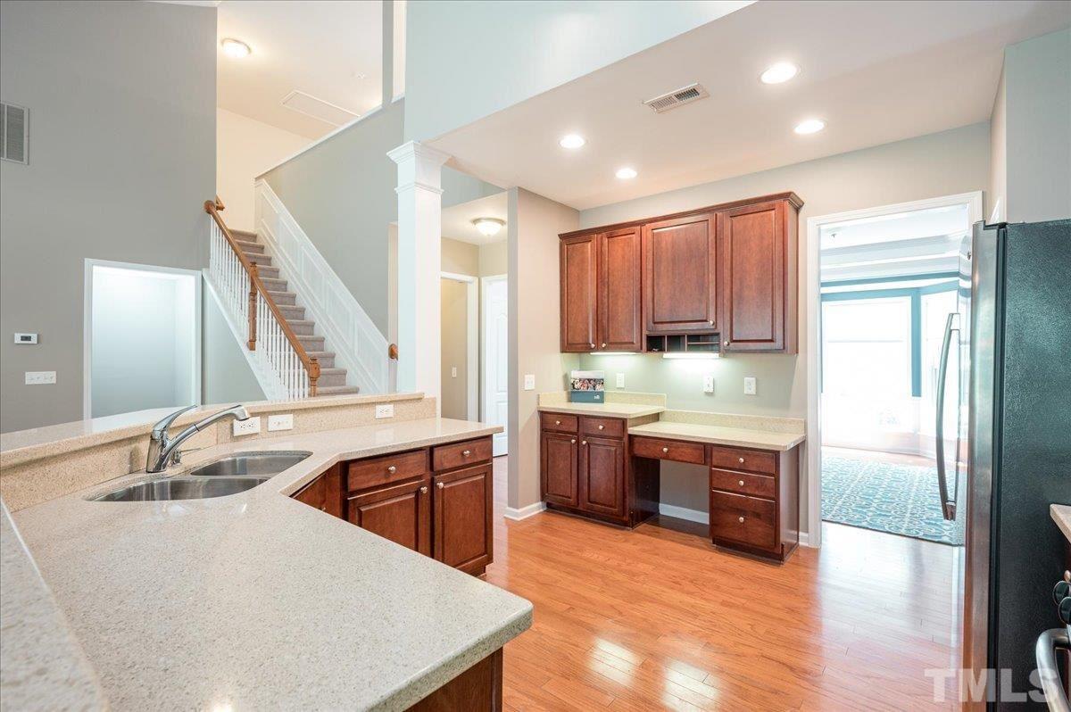 4602 Zaldivar Way Raleigh, NC 27612 - Photo 12 of 29