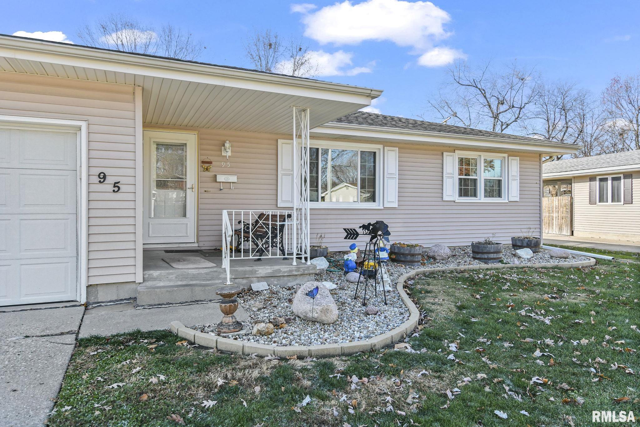 95 Delmar Drive Springfield, IL 62703 - Photo 3 of 36