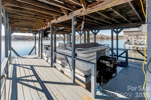 $769,500 | 254 North Shoreline Drive, New London, NC 28127