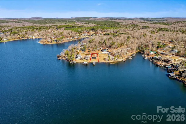 $769,500 | 254 North Shoreline Drive, New London, NC 28127