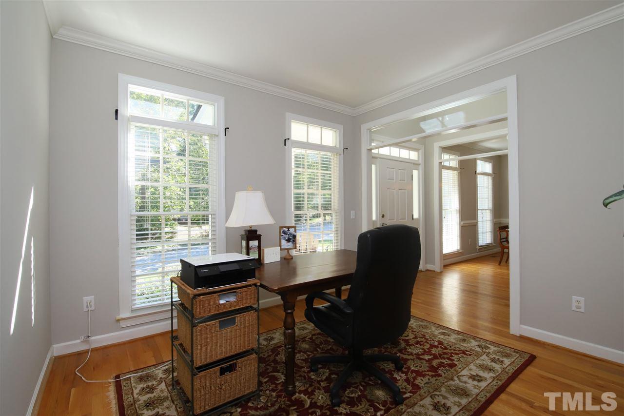 507 Manor Ridge Road Carrboro, NC 27510 - Photo 4 of 30