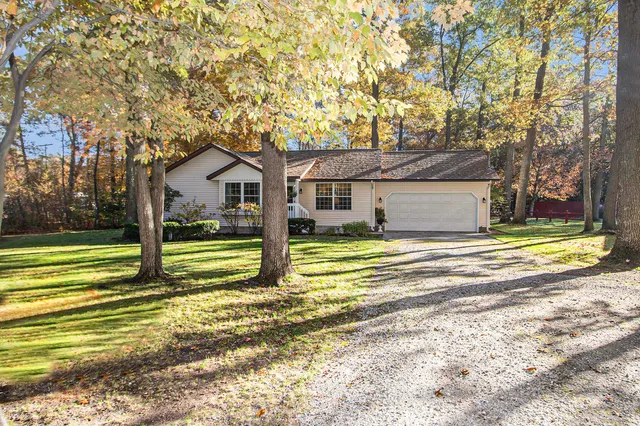 $269,900 | 11766 Us Highway, Montague, MI 49437
