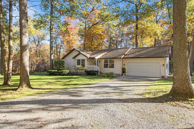 $269,900 | 11766 Us Highway, Montague, MI 49437