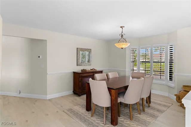 $769,000 | 864 South Town And River Drive, Fort Myers, FL 33919