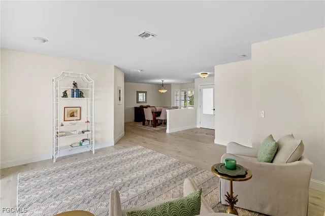 $769,000 | 864 South Town And River Drive, Fort Myers, FL 33919