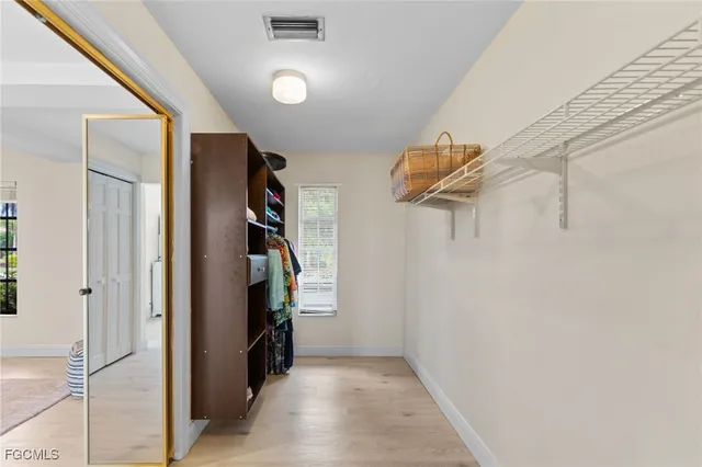 $769,000 | 864 South Town And River Drive, Fort Myers, FL 33919