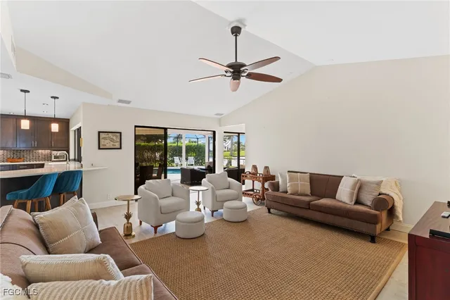 $769,000 | 864 South Town And River Drive, Fort Myers, FL 33919