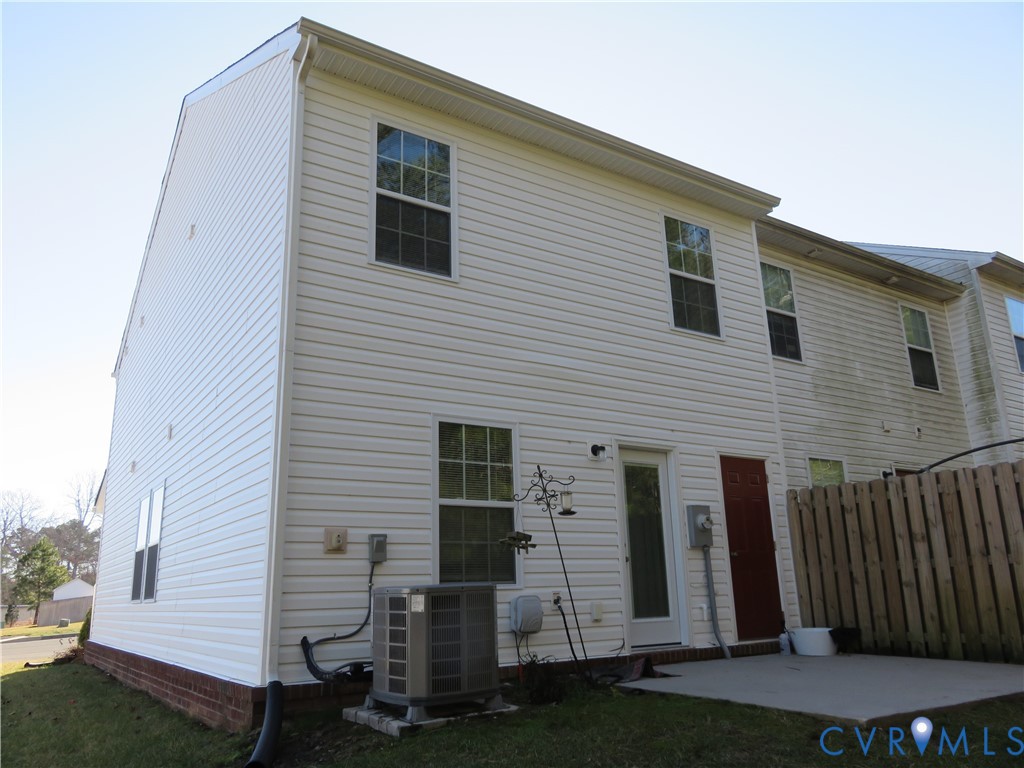 1935 Kennington Park Road Aylett, VA 23009 - Photo 8 of 42