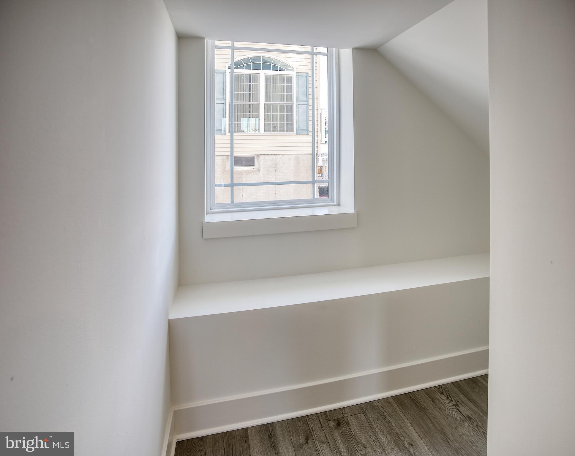 9210 Cuckold Point Road Edgemere, MD 21219 - Photo 5 of 47