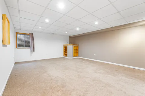 $349,900 | 732 Woodewind Drive, Naperville, IL 60563