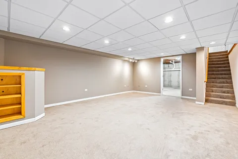 $349,900 | 732 Woodewind Drive, Naperville, IL 60563