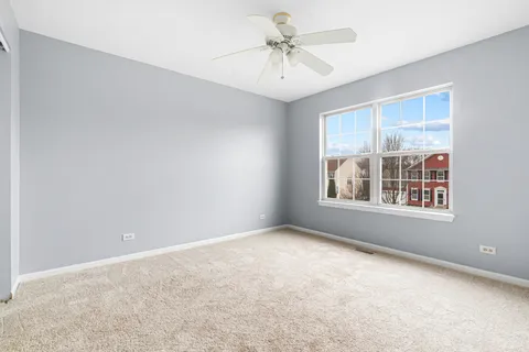 $349,900 | 732 Woodewind Drive, Naperville, IL 60563