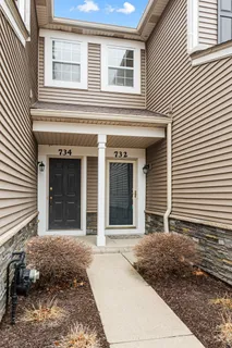 $349,900 | 732 Woodewind Drive, Naperville, IL 60563