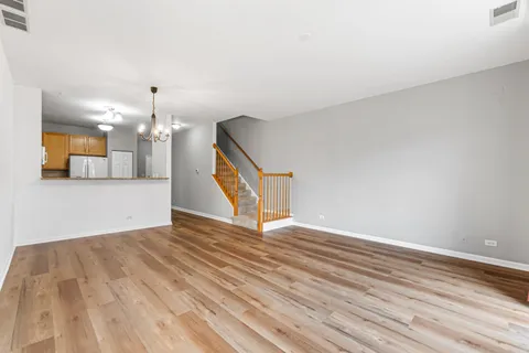 $349,900 | 732 Woodewind Drive, Naperville, IL 60563