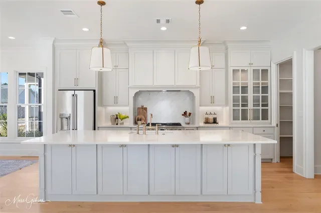 $792,500 | 2101 Pecan Sq Avenue, Shreveport, LA 71106