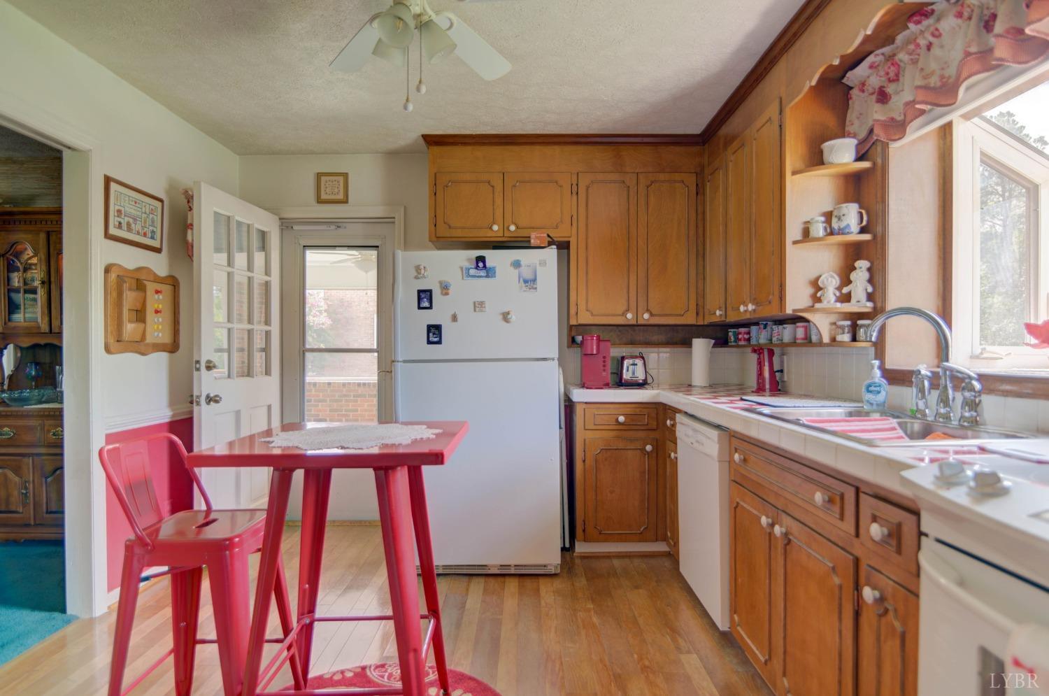 105 Chesterfield Road Lynchburg, VA 24502 - Photo 11 of 47 Gallery Image 11
