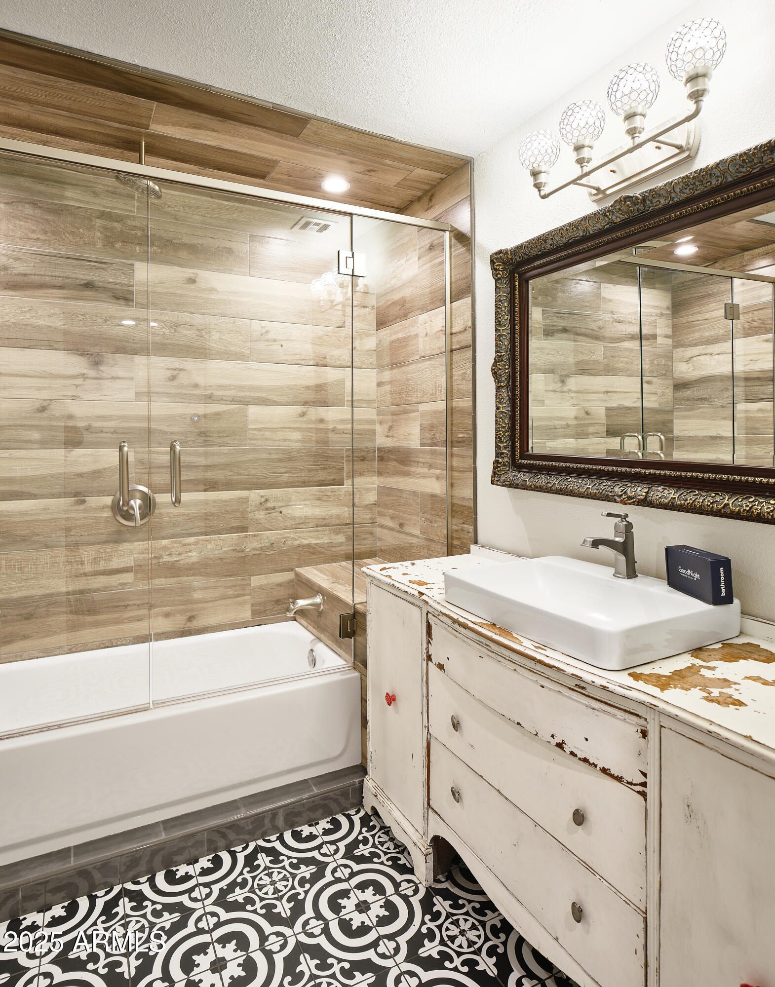 8444 East Piccadilly Road Scottsdale, AZ 85251 - Photo 23 of 33 PropertyImageCo_8444EPiccadillyRd_WEB_26