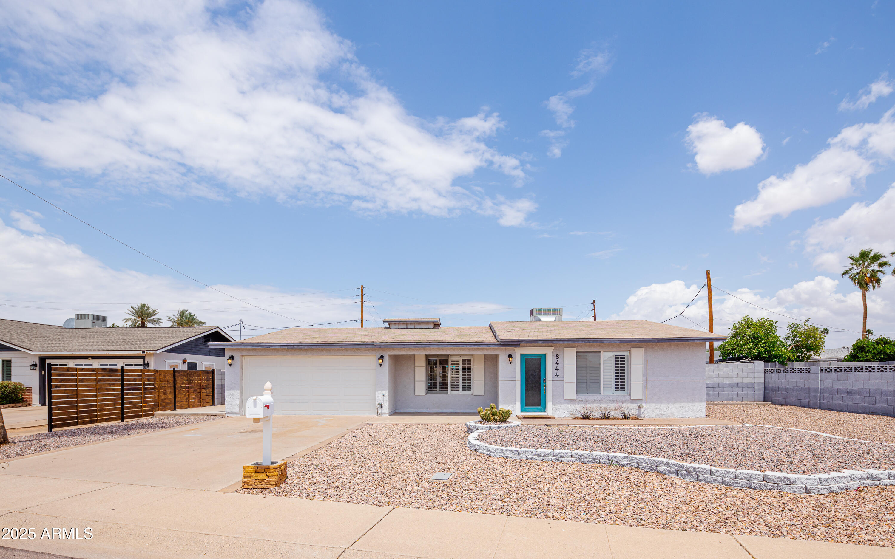 8444 East Piccadilly Road Scottsdale, AZ 85251 - Photo 3 of 33 PropertyImageCo_8444EPicadillyRd_WEB-1