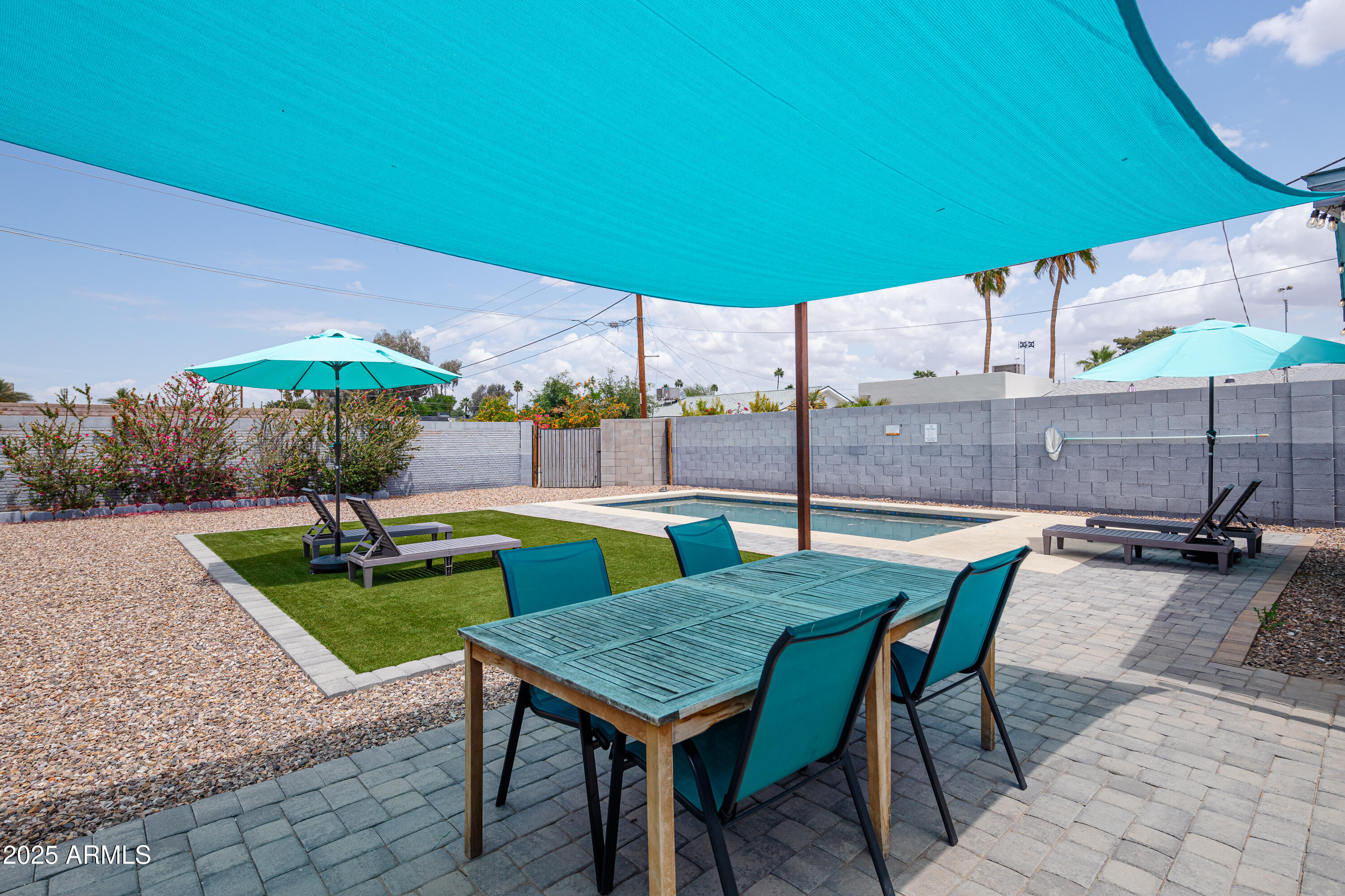 8444 East Piccadilly Road Scottsdale, AZ 85251 - Photo 5 of 33 _07A9742_JPGXL-14