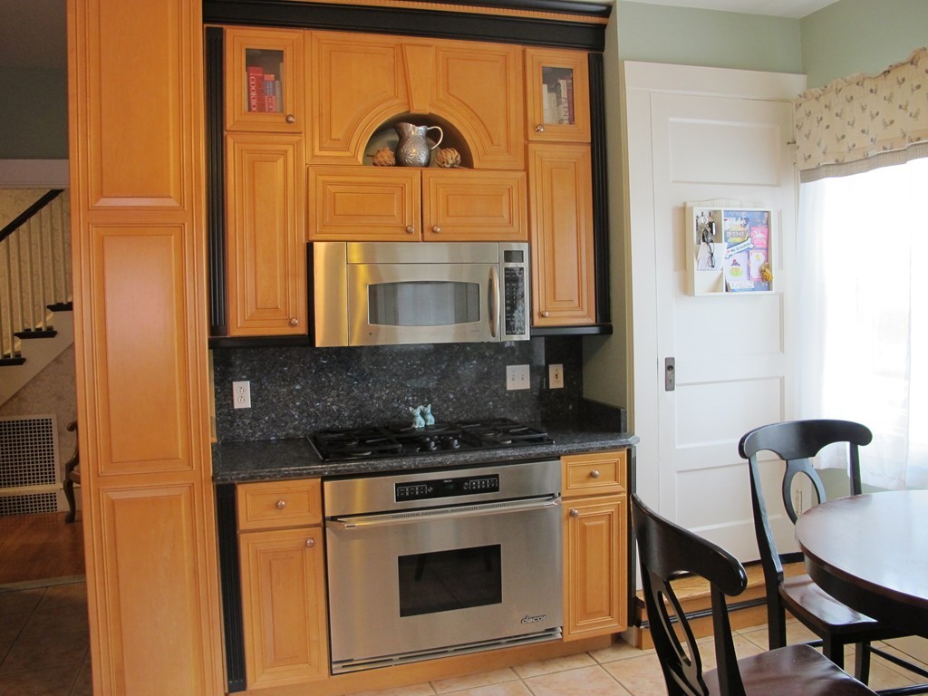 24 Whitman Road Worcester, MA 01609 - Photo 13 of 30 Gallery Image 13