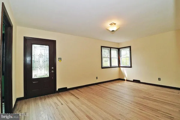 $395,000 | 794 Burnt Tavern Road, Brick, NJ 08724