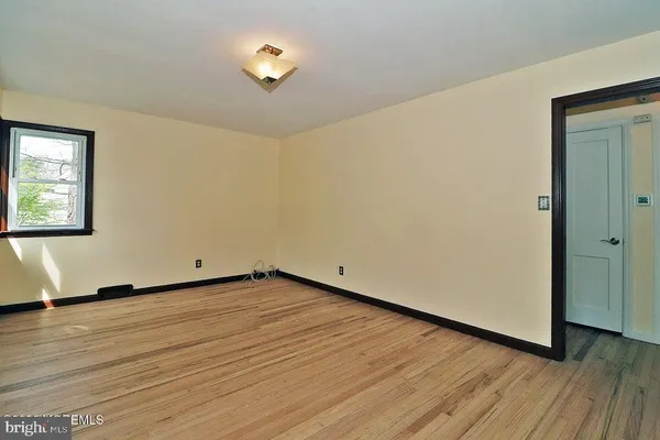 $395,000 | 794 Burnt Tavern Road, Brick, NJ 08724